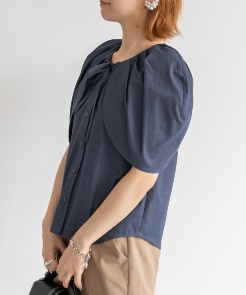 RANDA(ランダ)の「ボリュームスリーブブラウス(シャツ/ブラウス・レディース・ブルー/クリーム/インディゴブルー・0/1)」の1枚目の写真