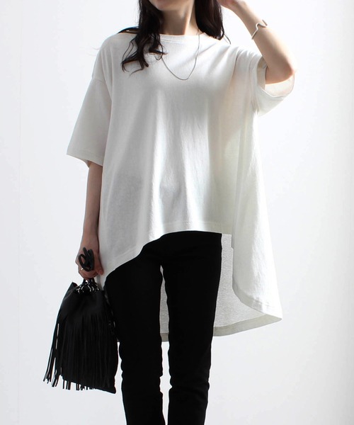 Fizz(フィズ)の「【Fizz/フィズ】 空紡糸 BACKフレアラインTシャツ(Tシャツ/カットソー・レディース・ベージュ/オレンジ/グリーン/アイボリー/ブラック・M)」の2枚目の写真