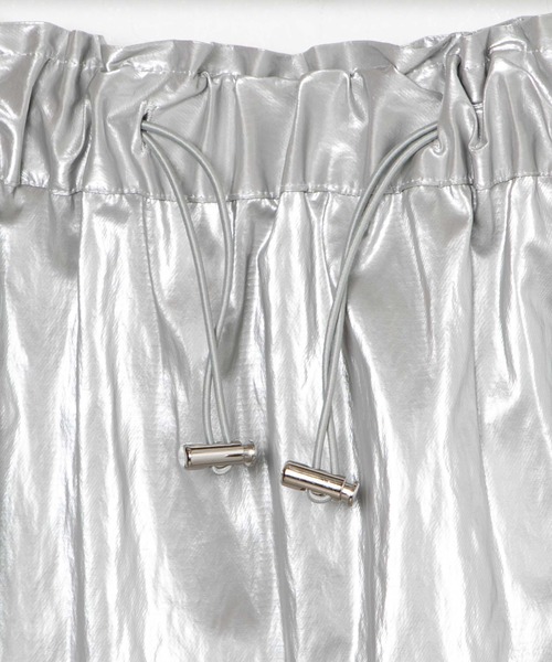 WEGO(ウィゴー)の「WEGO/メタリックドロストフレアスカート(スカート・レディース・シルバー/ブラック・FREE)」の18枚目の写真