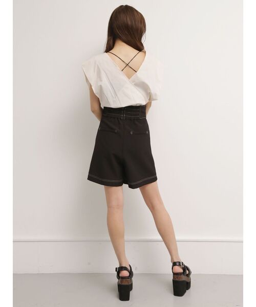 MURUA（ムルーア）の「ハイウエストステッチショートパンツ（その他パンツ・レディース・ブラック/ホワイト・1/2）」の21枚目の写真