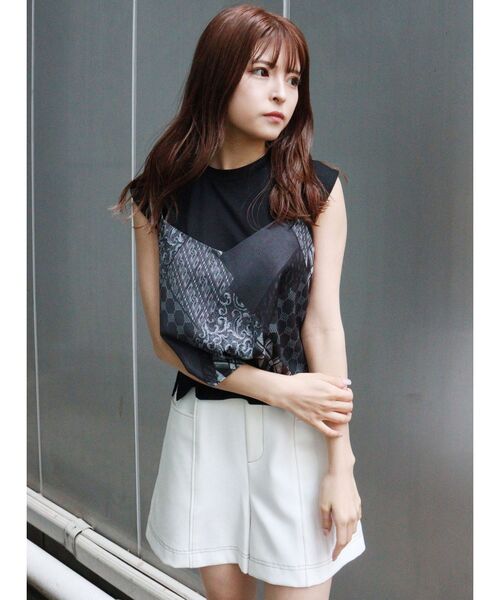 MURUA（ムルーア）の「ハイウエストステッチショートパンツ（その他パンツ・レディース・ブラック/ホワイト・1/2）」の5枚目の写真