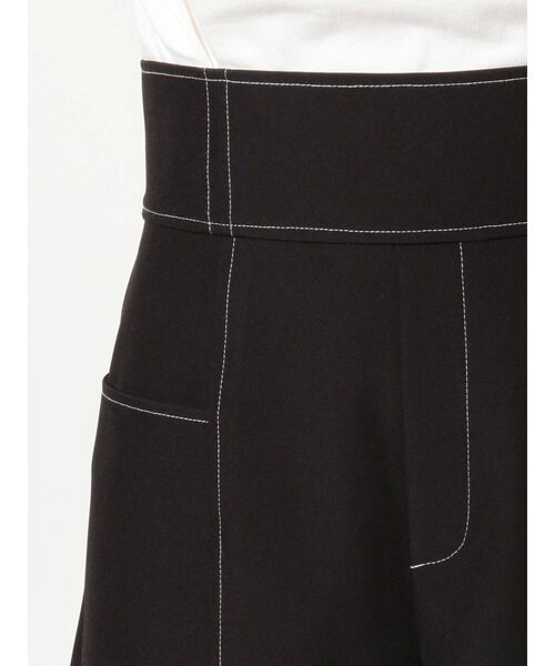 MURUA（ムルーア）の「ハイウエストステッチショートパンツ（その他パンツ・レディース・ブラック/ホワイト・1/2）」の12枚目の写真