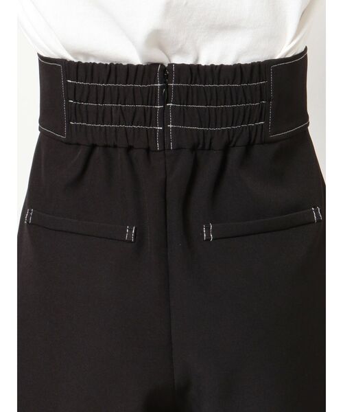 MURUA（ムルーア）の「ハイウエストステッチショートパンツ（その他パンツ・レディース・ブラック/ホワイト・1/2）」の13枚目の写真