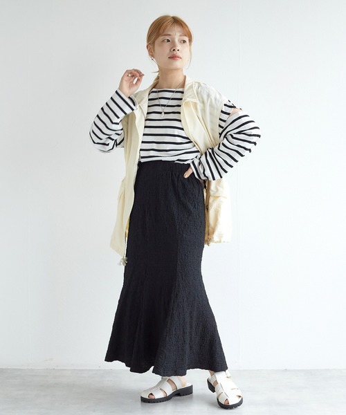 w closet（ダブルクローゼット）の「凸凹ジャガードマーメイドスカート