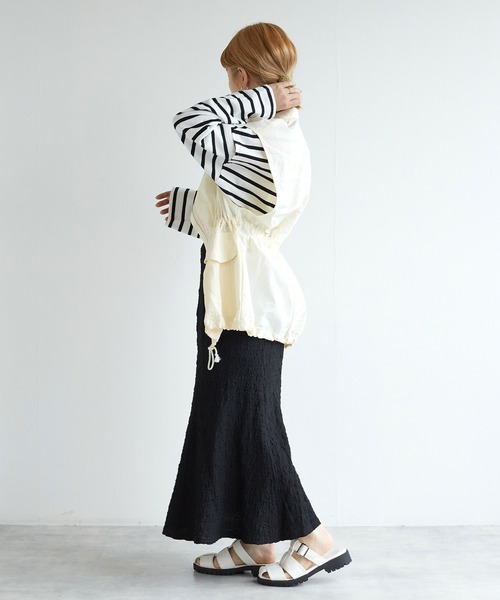 w closet（ダブルクローゼット）の「凸凹ジャガードマーメイドスカート