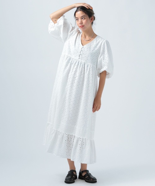 BAYFLOW(ベイフロー)の「レースギャザーワンピース(ワンピース・レディース・ブラック/オフホワイト・SMALL/MEDIUM)」の1枚目の写真