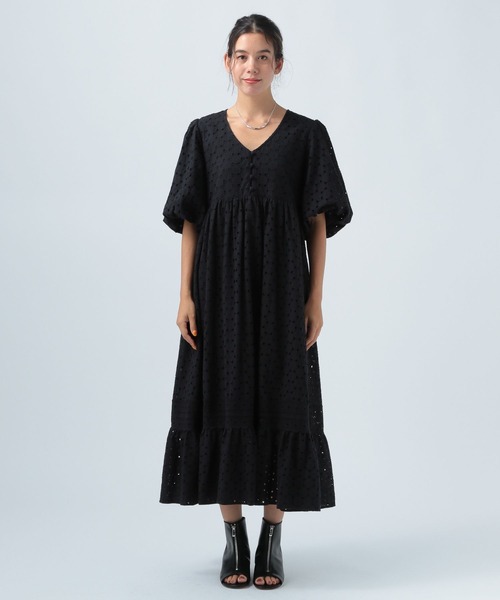 BAYFLOW(ベイフロー)の「レースギャザーワンピース(ワンピース・レディース・ブラック/オフホワイト・SMALL/MEDIUM)」の8枚目の写真