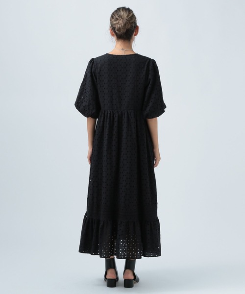 BAYFLOW(ベイフロー)の「レースギャザーワンピース(ワンピース・レディース・ブラック/オフホワイト・SMALL/MEDIUM)」の10枚目の写真