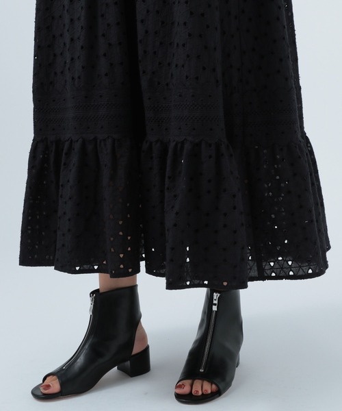 BAYFLOW(ベイフロー)の「レースギャザーワンピース(ワンピース・レディース・ブラック/オフホワイト・SMALL/MEDIUM)」の13枚目の写真