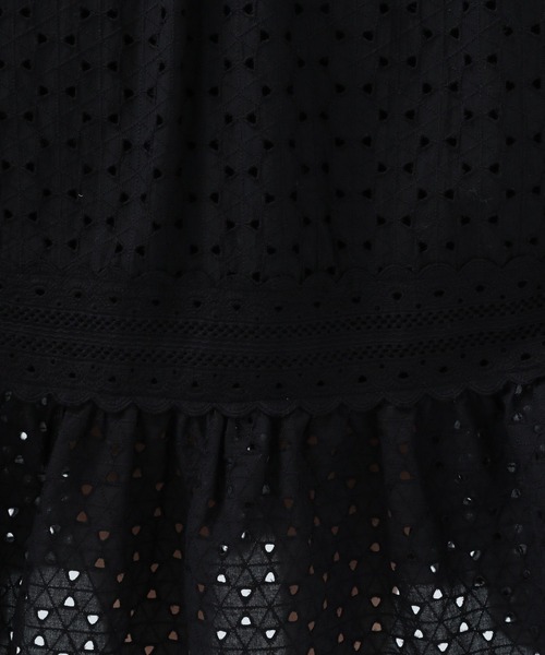 BAYFLOW(ベイフロー)の「レースギャザーワンピース(ワンピース・レディース・ブラック/オフホワイト・SMALL/MEDIUM)」の16枚目の写真