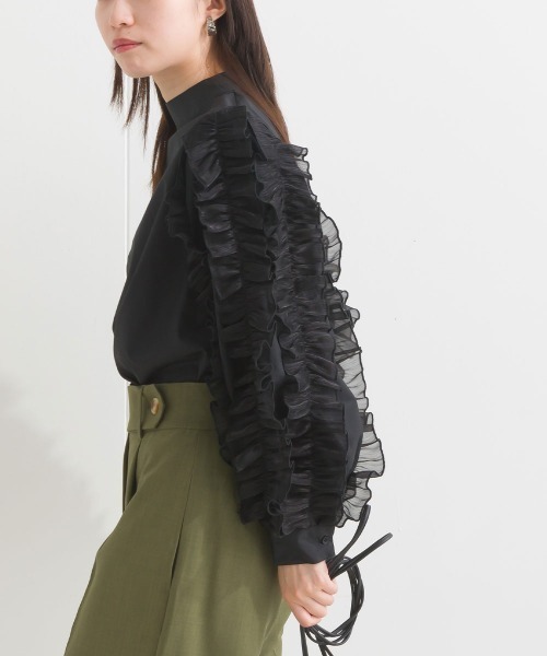 terrace(テラス)の「フリルスリーブブラウス(シャツ/ブラウス・レディース・ブラック/ブルー/オフホワイト・MEDIUM)」の5枚目の写真