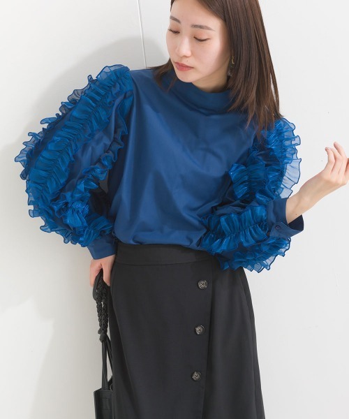 terrace(テラス)の「フリルスリーブブラウス(シャツ/ブラウス・レディース・ブラック/ブルー/オフホワイト・MEDIUM)」の12枚目の写真