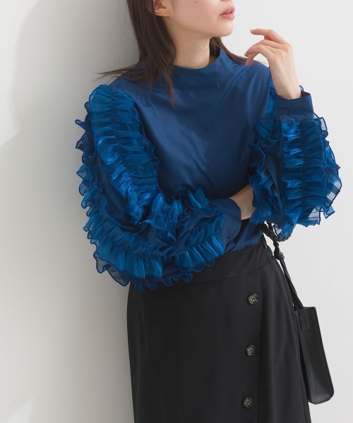 terrace(テラス)の「フリルスリーブブラウス(シャツ/ブラウス・レディース・ブラック/ブルー/オフホワイト・MEDIUM)」の15枚目の写真