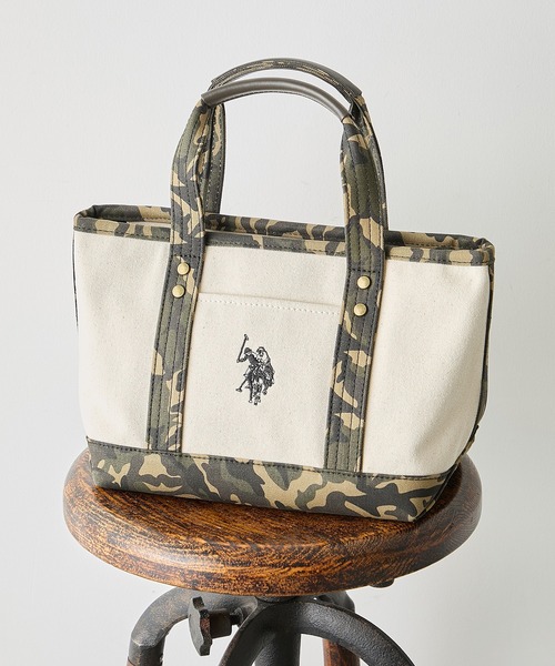 U.S. POLO ASSN.（ユーエスポロアッスン）の「【U.S. POLO ASSN.】キャンバストートS トートバッグ USPA1862（トートバッグ・レディース・オフホワイト/ホワイト×ブラック/レッド/グリーン/ブラック/カモフラージュ/インディゴブルー/ホワイト/ライトグリーン/グリーン系1/ダークインディゴブルー/ロイヤルブルー/イエロー/オレンジ/ブラック系1/ピンク/ホワイト系その他2・FREE）」の17枚目の写真