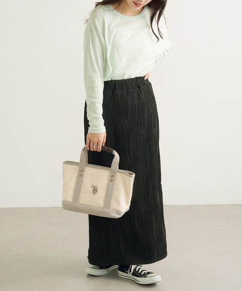 U.S. POLO ASSN.（ユーエスポロアッスン）の「【U.S. POLO ASSN.】キャンバストートS トートバッグ USPA1862（トートバッグ・レディース・オフホワイト/ホワイト×ブラック/レッド/グリーン/ブラック/カモフラージュ/インディゴブルー/ホワイト/ライトグリーン・FREE）」の18枚目の写真