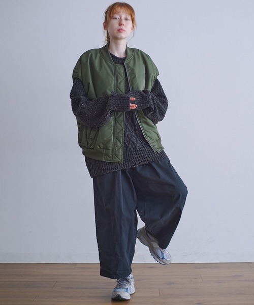 AUG(オーグ)の「AUG MA-1 ベスト(ダウンベスト・レディース・ベージュ/ブラック/カーキ/クリーム・FREE)」の14枚目の写真
