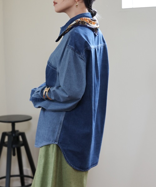 ULEULA(ウルア)の「リメイクデニム風オーバーシャツジャケット(シャツ/ブラウス・レディース・ブルー・FREE)」の4枚目の写真