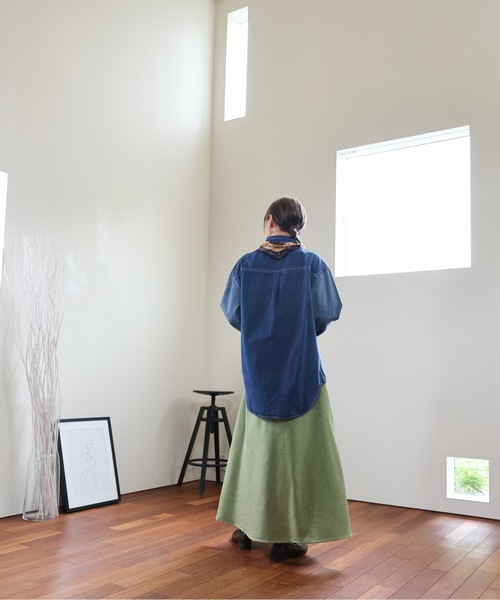 ULEULA(ウルア)の「リメイクデニム風オーバーシャツジャケット(シャツ/ブラウス・レディース・ブルー・FREE)」の13枚目の写真