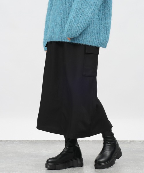 LAKOLE(ラコレ)の「カーゴポケットスカート / 982202(スカート・レディース・ブラック/カーキ・MEDIUM/SMALL)」の1枚目の写真