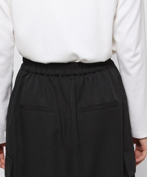 LAKOLE(ラコレ)の「カーゴポケットスカート / 982202(スカート・レディース・ブラック/カーキ・MEDIUM/SMALL)」の10枚目の写真