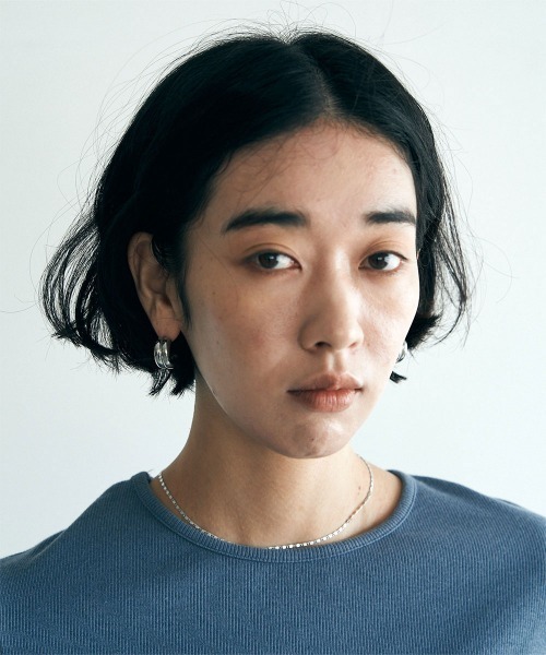 marjour（マージュール）の「[SURGICAL]DOUBLE HOOP PIERCE（ピアス（両耳用）・レディース・シルバー/ゴールド・FREE）」の2枚目の写真