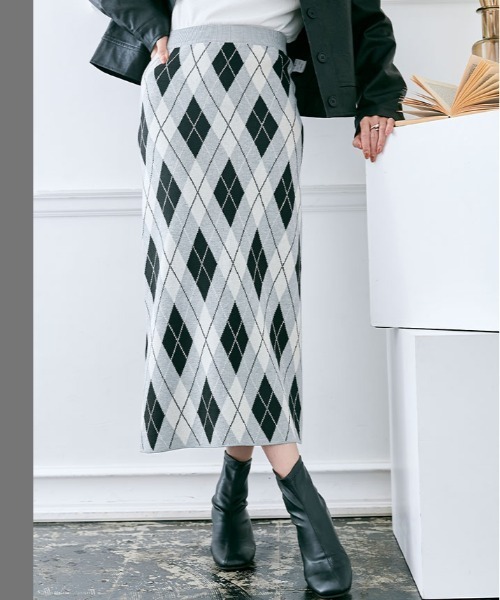 【新品】パーリーゲイツ レディース　ニットスカート　アーガイル柄 PEARLY GATES アーガイル柄ニット、スカート、 靴下の3点セット