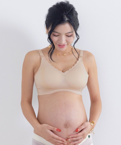 SweetMommy（スウィートマミー）の「まるで素肌 シームレス フロントオープン 授乳ブラ ［未来ブラ］（マタニティウェア/グッズ・レディース・ベージュ/ブラック/グレー・M/X-LARGE/3L/LL/XX-LARGE/L）」の11枚目の写真