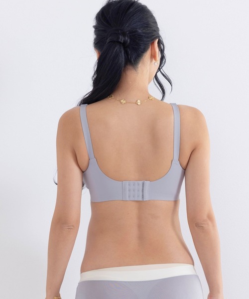 SweetMommy（スウィートマミー）の「まるで素肌 シームレス フロントオープン 授乳ブラ ［未来ブラ］（マタニティウェア/グッズ・レディース・ベージュ/ブラック/グレー・M/X-LARGE/3L/LL/XX-LARGE/L）」の10枚目の写真