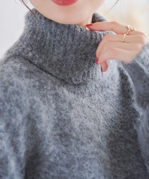 モヘアタッチタートル付きクロップドニット