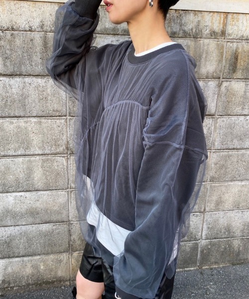 DONOBAN(ドノバン)の「【pufe】裏毛ギャザーチュールSW(スウェット・レディース・ホワイト系その他/オートミール/ブラック・F)」の2枚目の写真