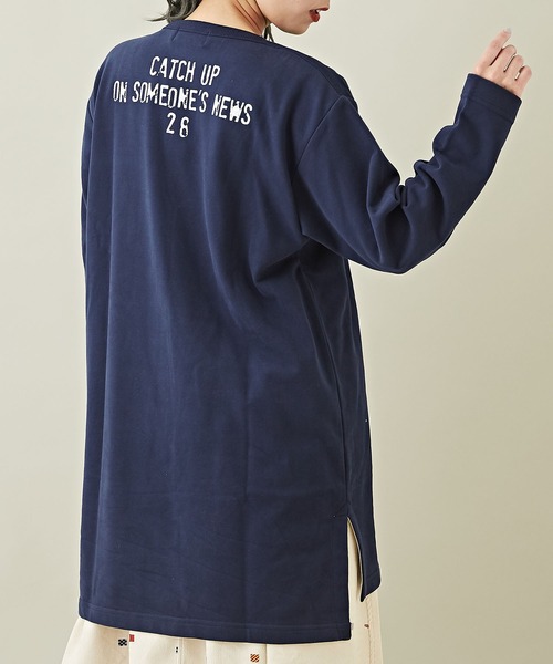 CUBE SUGAR（キューブシュガー）の「微起毛スウェットポケット付バックプリントチュニック（スウェット・レディース・ピンク/カーキ/ナチュラル/ネイビー/マルチ・M）」の4枚目の写真