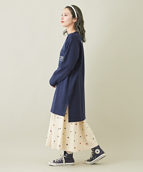 CUBE SUGAR（キューブシュガー）の「微起毛スウェットポケット付バックプリントチュニック（スウェット・レディース・ピンク/カーキ/ナチュラル/ネイビー/マルチ・M）」の17枚目の写真