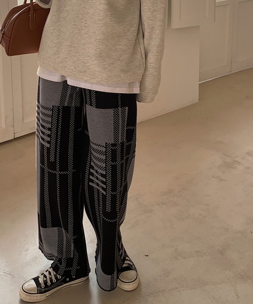 幾何学チェック柄ニットワイドパンツ（その他パンツ）｜MILAE