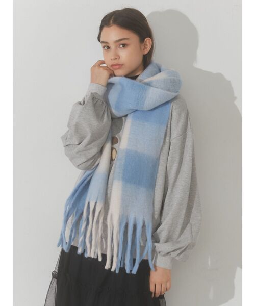 merry jenny（メリージェニー）の「fluffy checkフリンジマフラー（マフラー・レディース・ピンク/ブルー・FREE）」の13枚目の写真