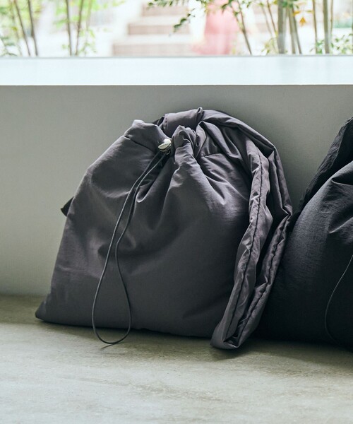 coen(コーエン)の「ドローコードパディングショルダーバッグ(ショルダーバッグ・レディース・ダークグレー/ブラック/オフホワイト・FREE)」の10枚目の写真