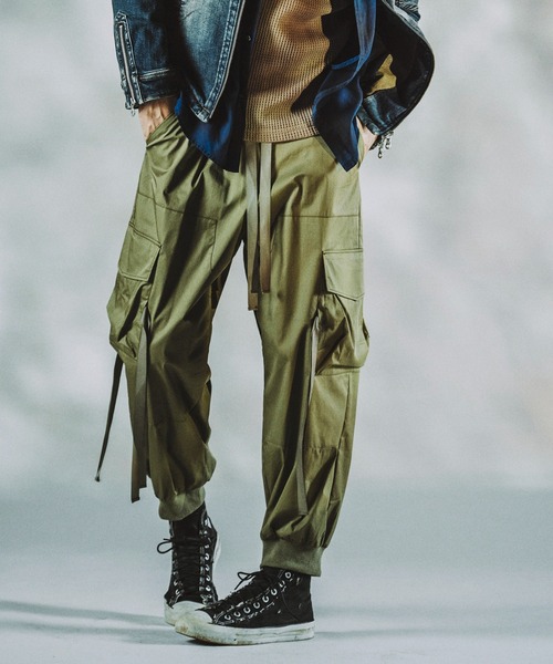 NO ID.（ノーアイディ）の「【NO ID.】Double Knee Cargo Pants / ダブル ニー カーゴ パンツ（カーゴパンツ・メンズ・ブラック/グレー/カーキ・1/2）」の3枚目の写真