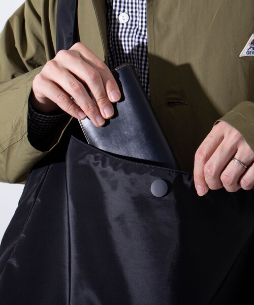 GLOSTER（グロスター）の「【GLOSTER/グロスター】ビッグショルダーバッグ（ショルダーバッグ・メンズ・ブラック・FREE）」の13枚目の写真