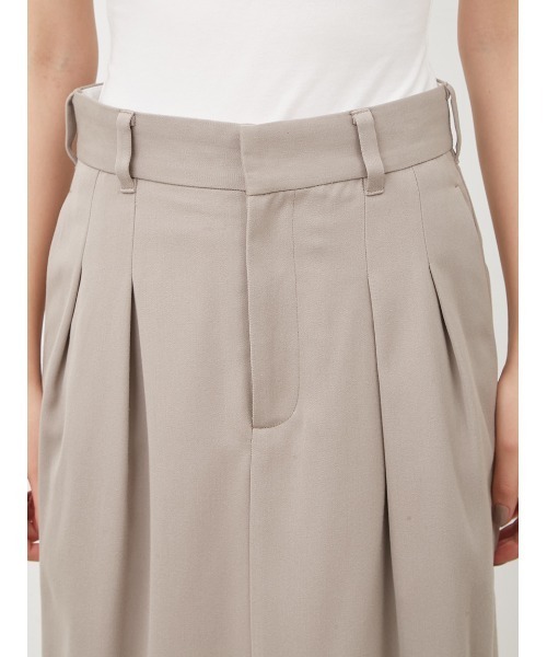 Mila Owen（ミラオーウェン）の「フロントベンツ2タックストレートスカート（スカート・レディース・ストライプ/ベージュ/チャコールグレー・1/0）」の7枚目の写真