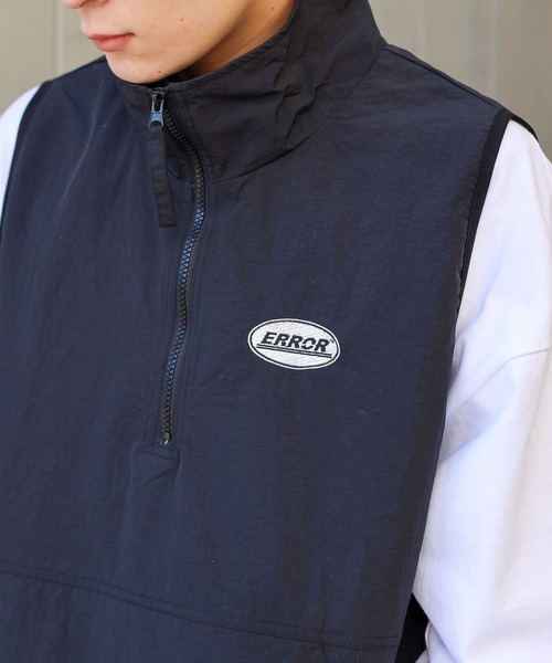SPINNS(スピンズ)の「【ユニセックスで着用可能】ERROR刺繍ロゴ ナイロンハーフジップベスト(ベスト・メンズ・ブルー/ブラック/カーキ/グレー/ネイビー・ONESIZE)」の18枚目の写真