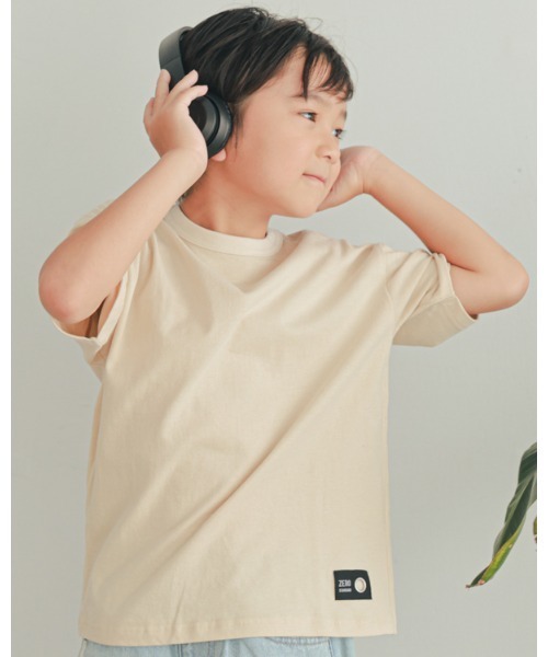 ZERO standerd（ゼロスタンダード）の「ゼロスタンダード BASIC Tシャツ（Tシャツ/カットソー・キッズ・オフホワイト/グレー/チャコールグレー/ブラック/ベージュ/ネイビー/アイボリー・100cm/110cm/120cm/130cm/140cm/150cm/160cm）」の6枚目の写真