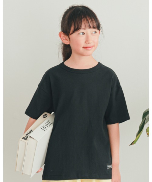 ZERO standerd（ゼロスタンダード）の「ゼロスタンダード BASIC Tシャツ（Tシャツ/カットソー・キッズ・オフホワイト/グレー/チャコールグレー/ブラック/ベージュ/ネイビー/アイボリー・100cm/110cm/120cm/130cm/140cm/150cm/160cm）」の3枚目の写真