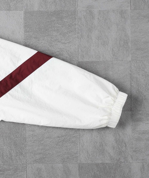 umbro ナイロンアノラックジャケット Lサイズ ホワイト/バーガンディ UMBRO（アンブロ）の「【UMBRO】ナイロンアノラックジャケット