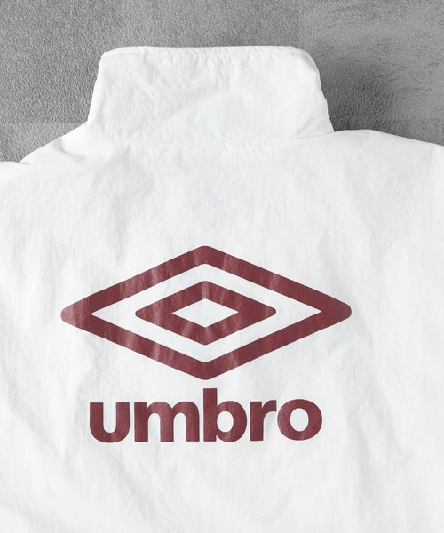 umbro ナイロンアノラックジャケット Lサイズ ホワイト/バーガンディ umbro ナイロンアノラックジャケット Lサイズ ホワイト/バーガンディ