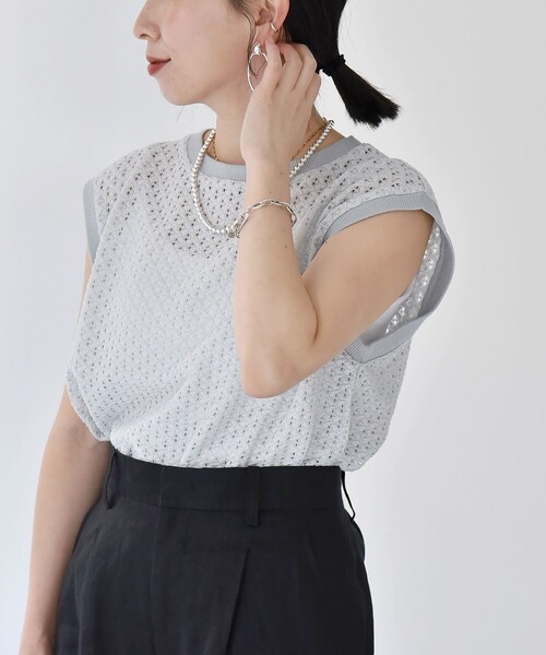 quaranciel(カランシエル)の「quaranciel:〈手洗い可能〉レース クルーネック ノースリーブ プルオーバー(Tシャツ/カットソー・レディース・ホワイト/ライトグレー/ブラック・ONE SIZE)」の13枚目の写真