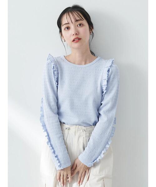 earth music&ecology(アースミュージックアンドエコロジー)の「シャーリングカットプルオーバー(Tシャツ/カットソー・レディース・イエロー/ブルー/アイボリー/グレイッシュベージュ・FREE)」の8枚目の写真