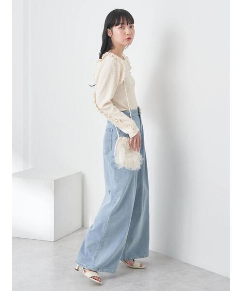 earth music&ecology(アースミュージックアンドエコロジー)の「シャーリングカットプルオーバー(Tシャツ/カットソー・レディース・イエロー/ブルー/アイボリー/グレイッシュベージュ・FREE)」の14枚目の写真