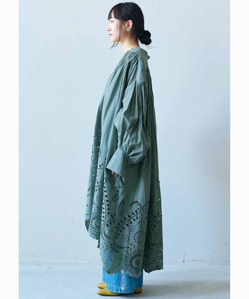 MEDE19F（メデジュウキュウ）の「ＭＥＤＥ１９Ｆ　ＭＡＤＥ　ＩＮ　ＩＮＤＩＡ　ＣＯＬＬＥＣＴＩＯＮ　エンブロイダリーコットンワンピース（ワンピース・レディース・ライトグリーン/ネイビー/オフホワイト/セージグリーン/スミクロ・2/1/3）」の15枚目の写真