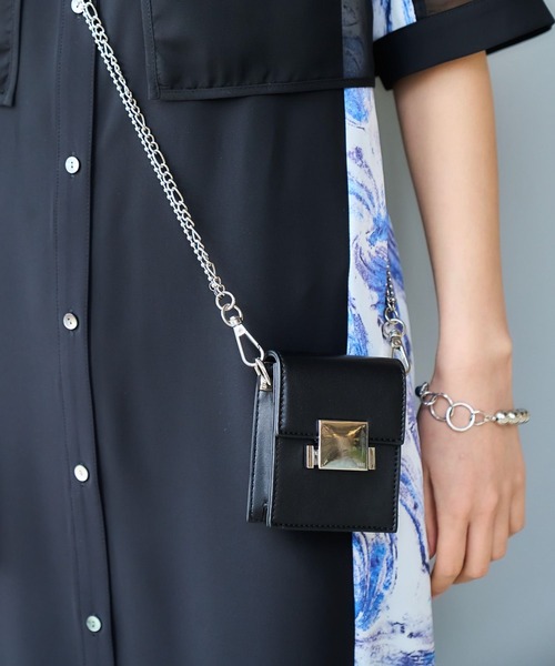 HARE（ハレ）の「miniアクセバッグ(HARE)（ショルダーバッグ・レディース・ブラック/シルバー・FREE）」の6枚目の写真