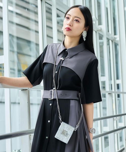 HARE（ハレ）の「miniアクセバッグ(HARE)（ショルダーバッグ・レディース・ブラック/シルバー・FREE）」の3枚目の写真