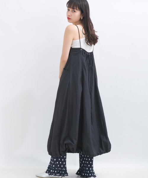 terrace(テラス)の「ナイロンバルーンキャミワンピース(ワンピース・レディース・アイボリー/ブラック系その他/グリーン系その他/ブラック/レッド/ブルー・MEDIUM)」の3枚目の写真